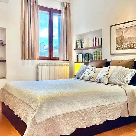 Dalu Lucilla - Private Car Park 15 Minutes To The Center Apartment